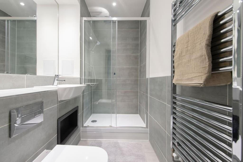 Stunning Luxury 2 Bedroom London Apartment Exterior foto